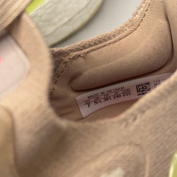 Adidas Trainers Womens 7 UltraBoost 21 Ash Pearl Pink Road Running Light Shoes - Picture 9 of 15